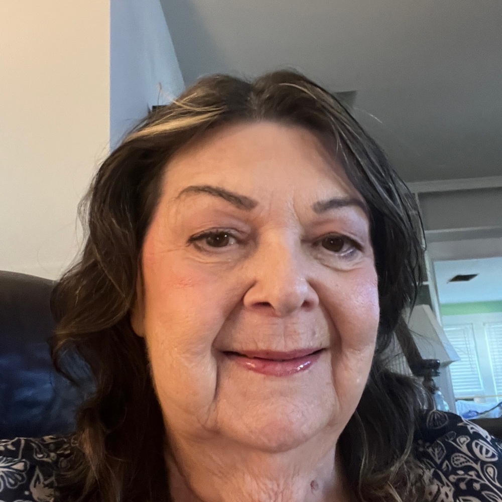 Meet your Posher, Whitney